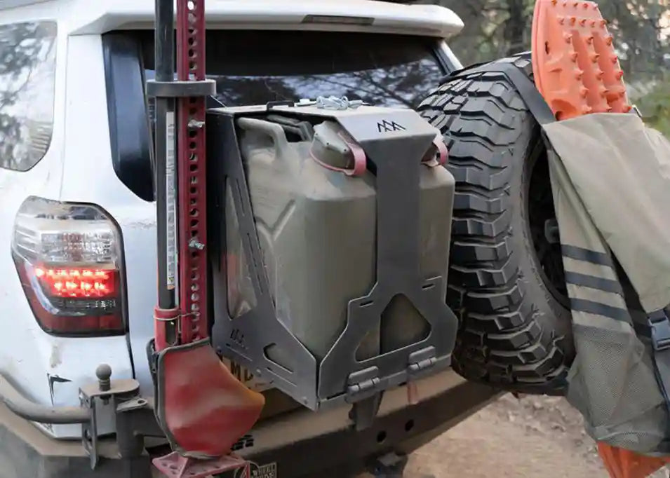 Overland Exterior Mounts & Accessories