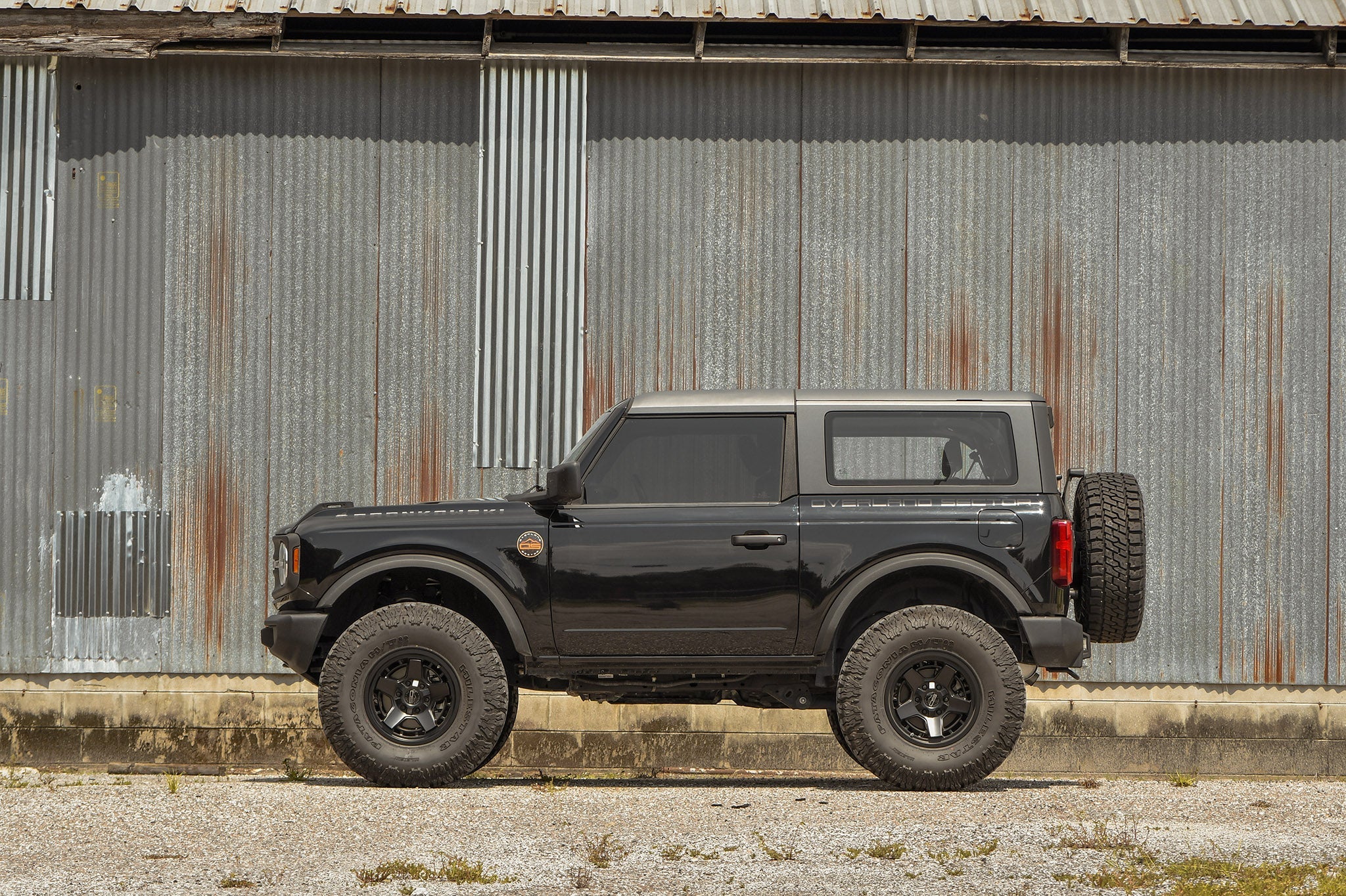 Atlas Satin Black