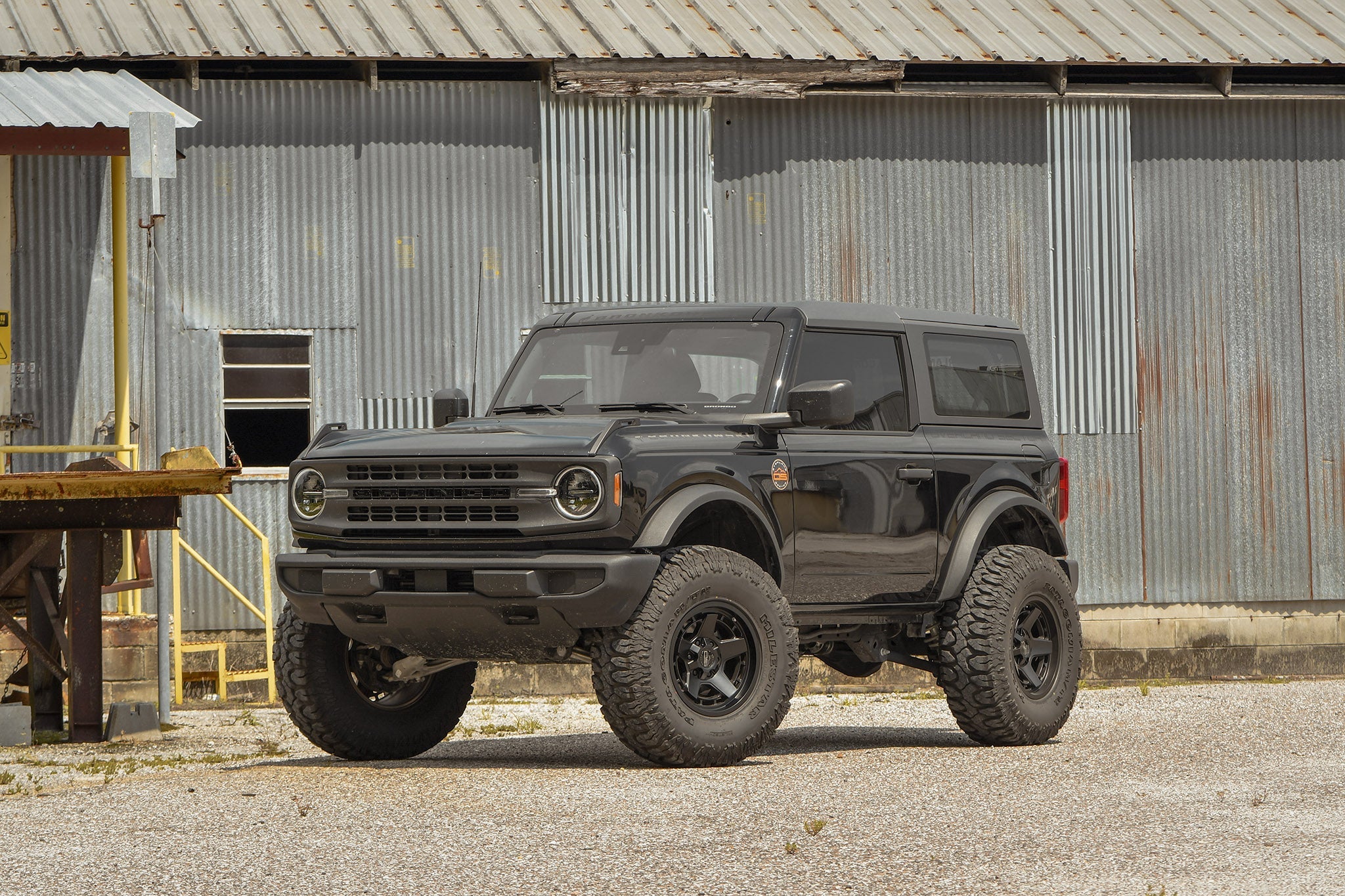 Atlas Satin Black