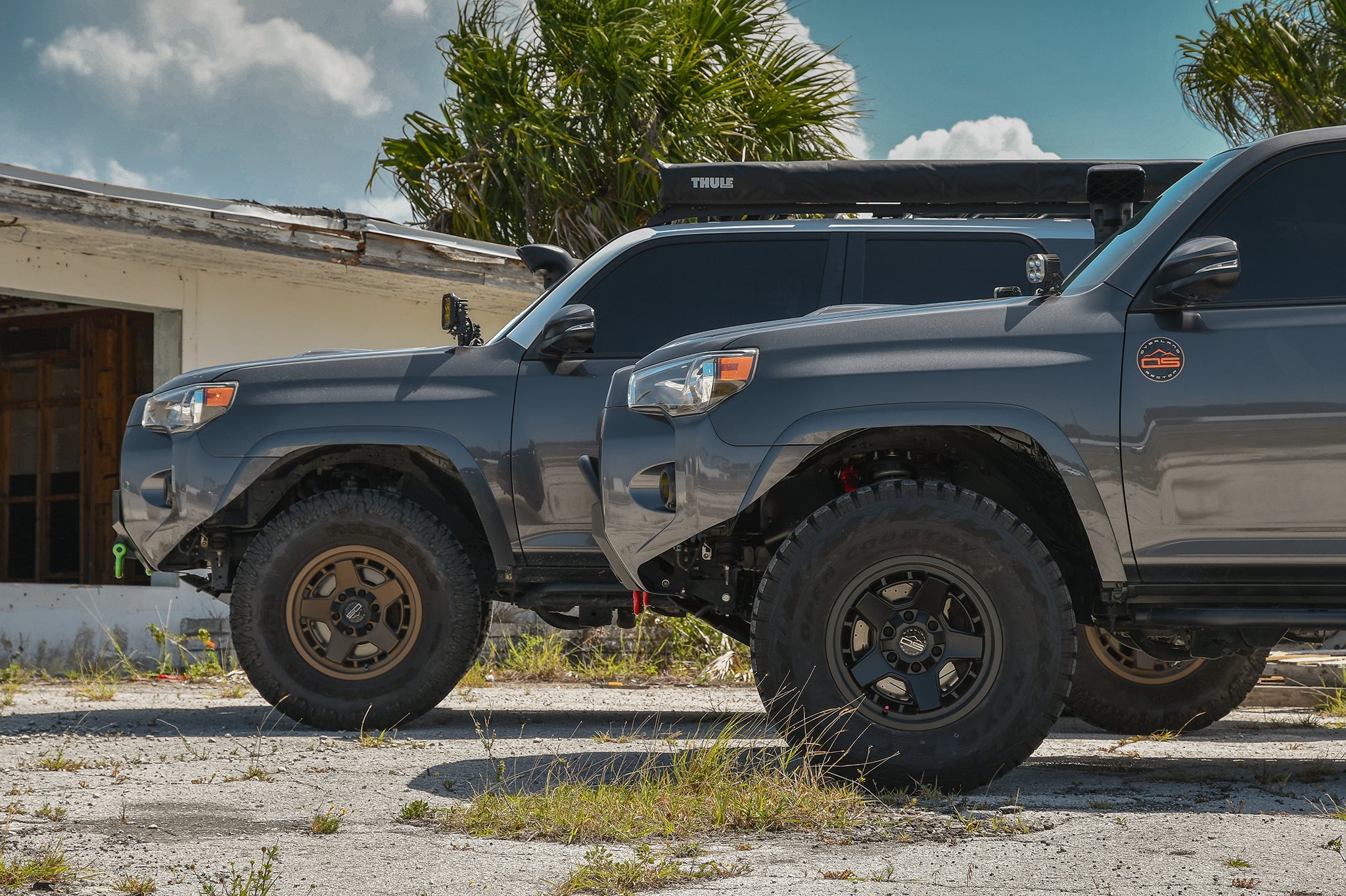 Atlas Satin Black