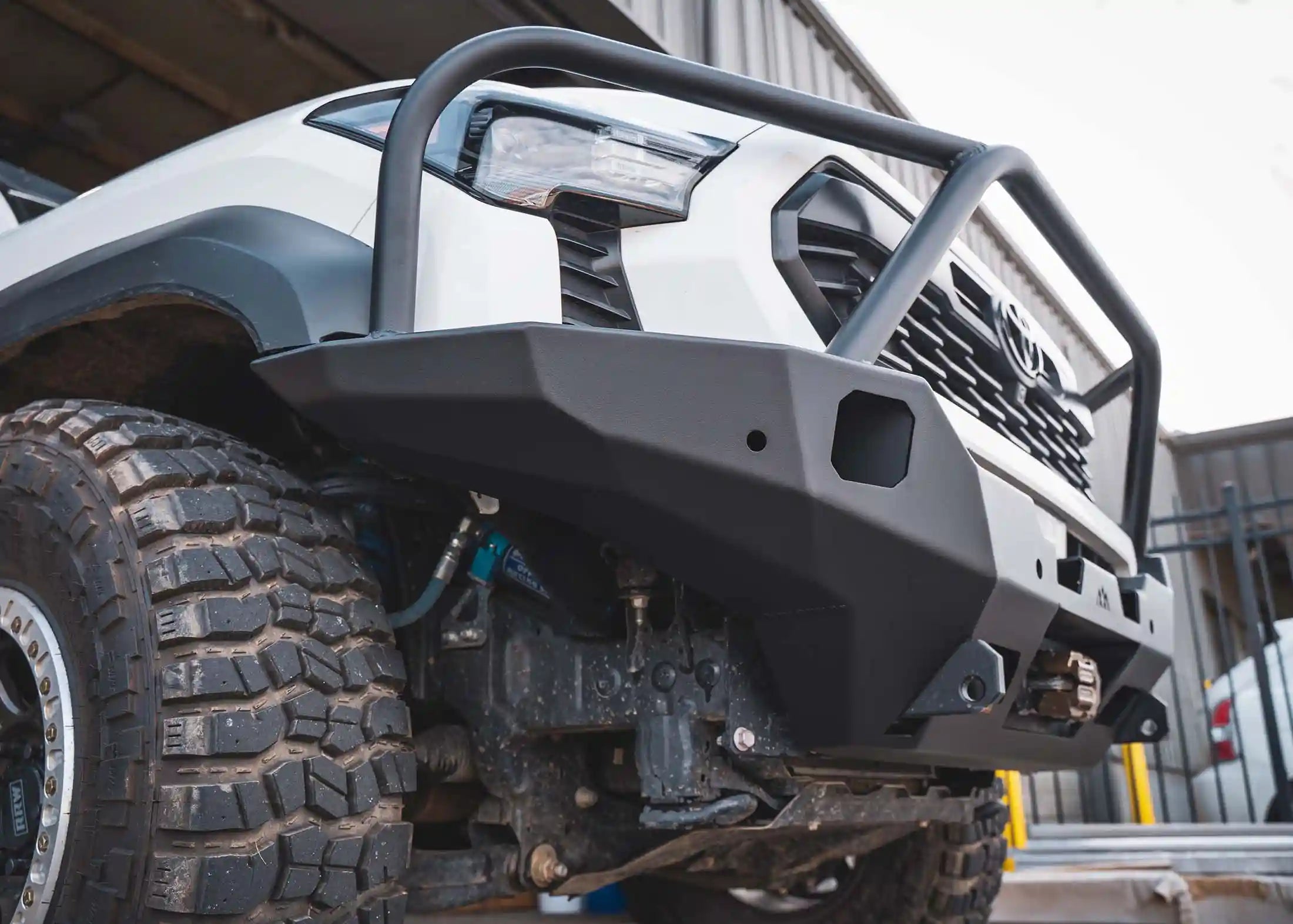 Hi-Lite Overland Toyota Tacoma Front Bumper 4th Gen (2024-2026) [Bull Bar]