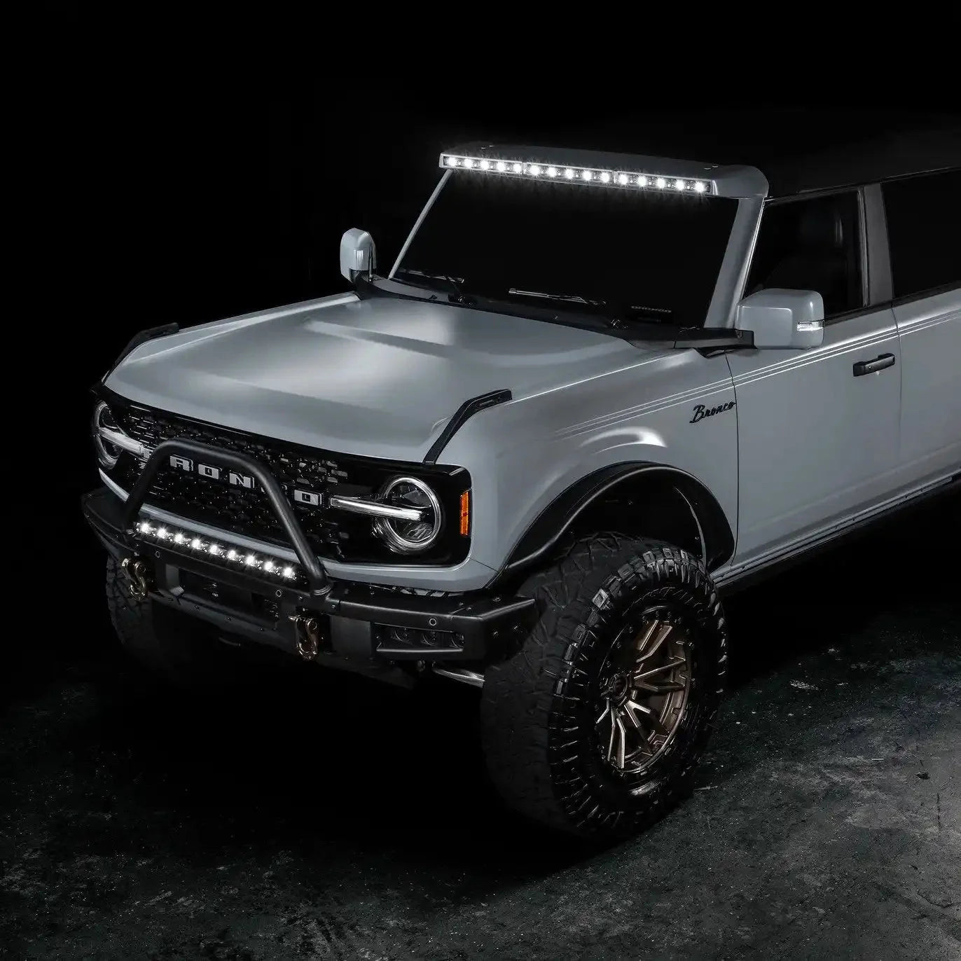 Ford Bronco Integrated Roof LED Light Bar | ORACLE 18,000 Lumens 240W