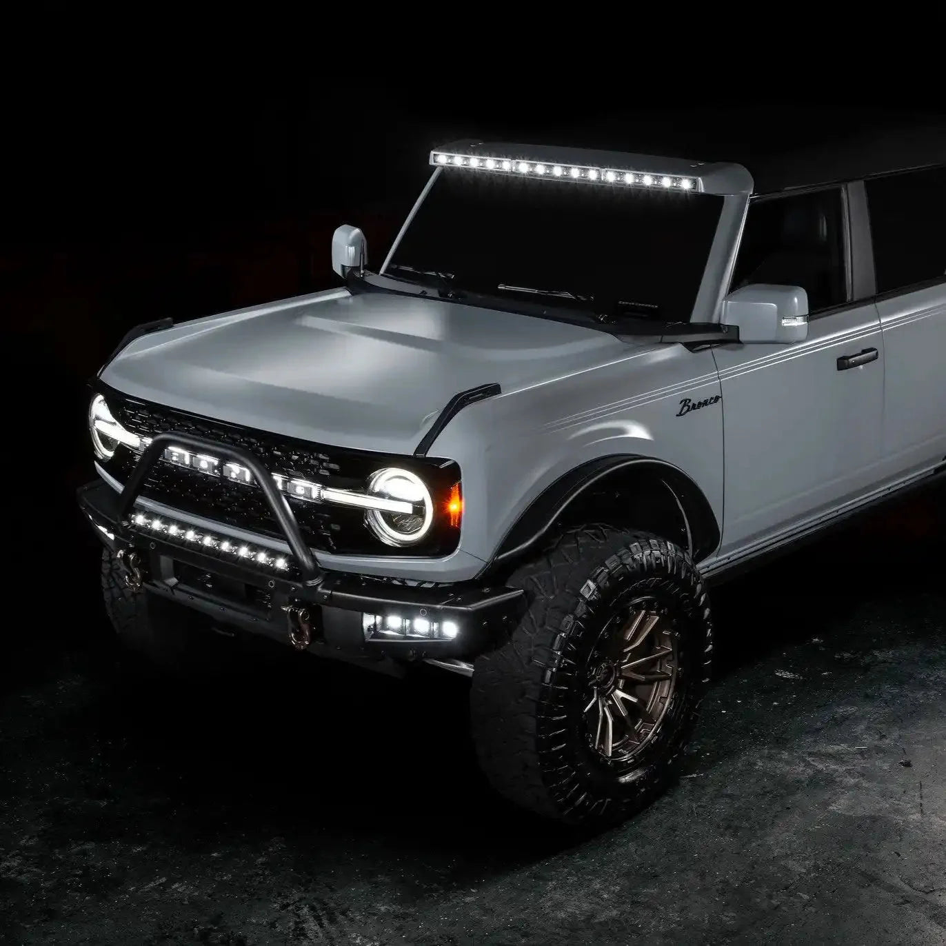 Ford Bronco Integrated Roof LED Light Bar | ORACLE 18,000 Lumens 240W