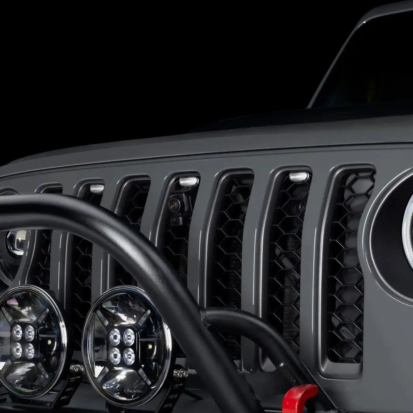Universal Pre-Runner Style LED Grill Light Kit (New Style)
