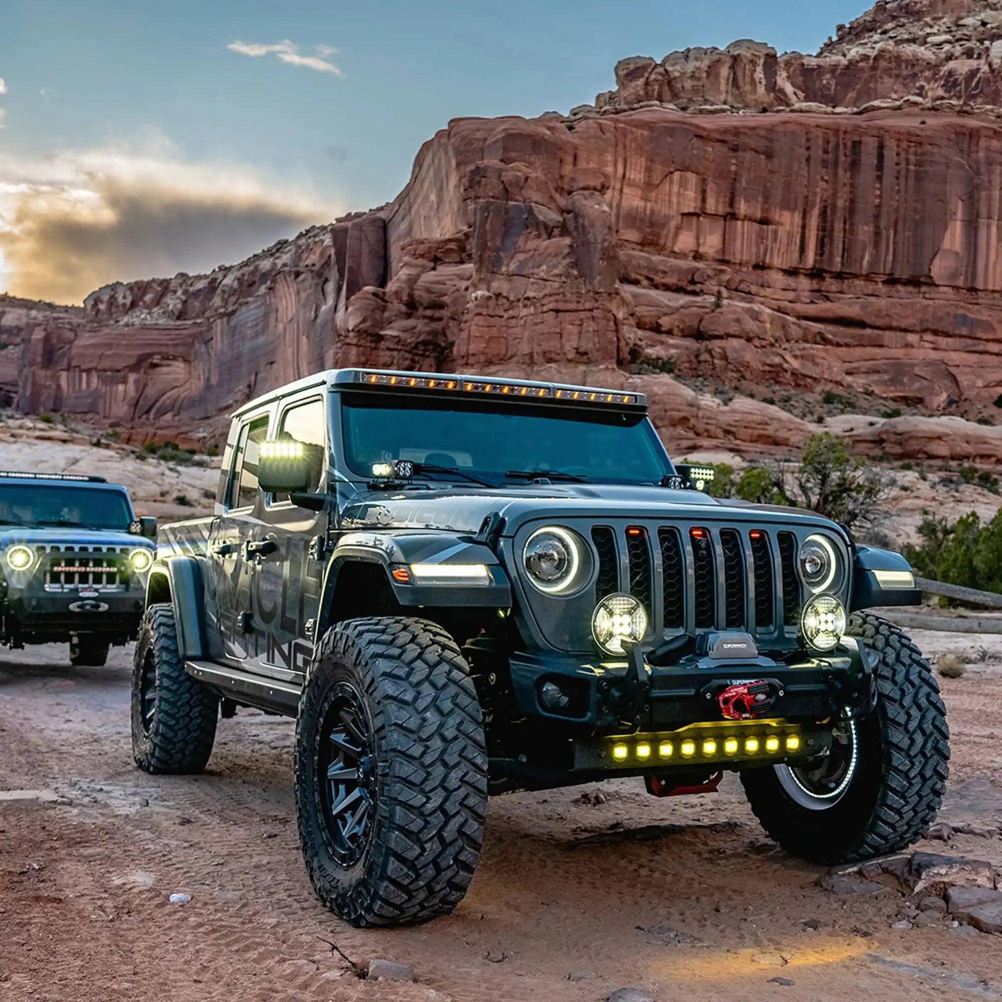Jeep JL/JT Integrated Roof LED Light Bar | ORACLE 18,000 Lumens 240W