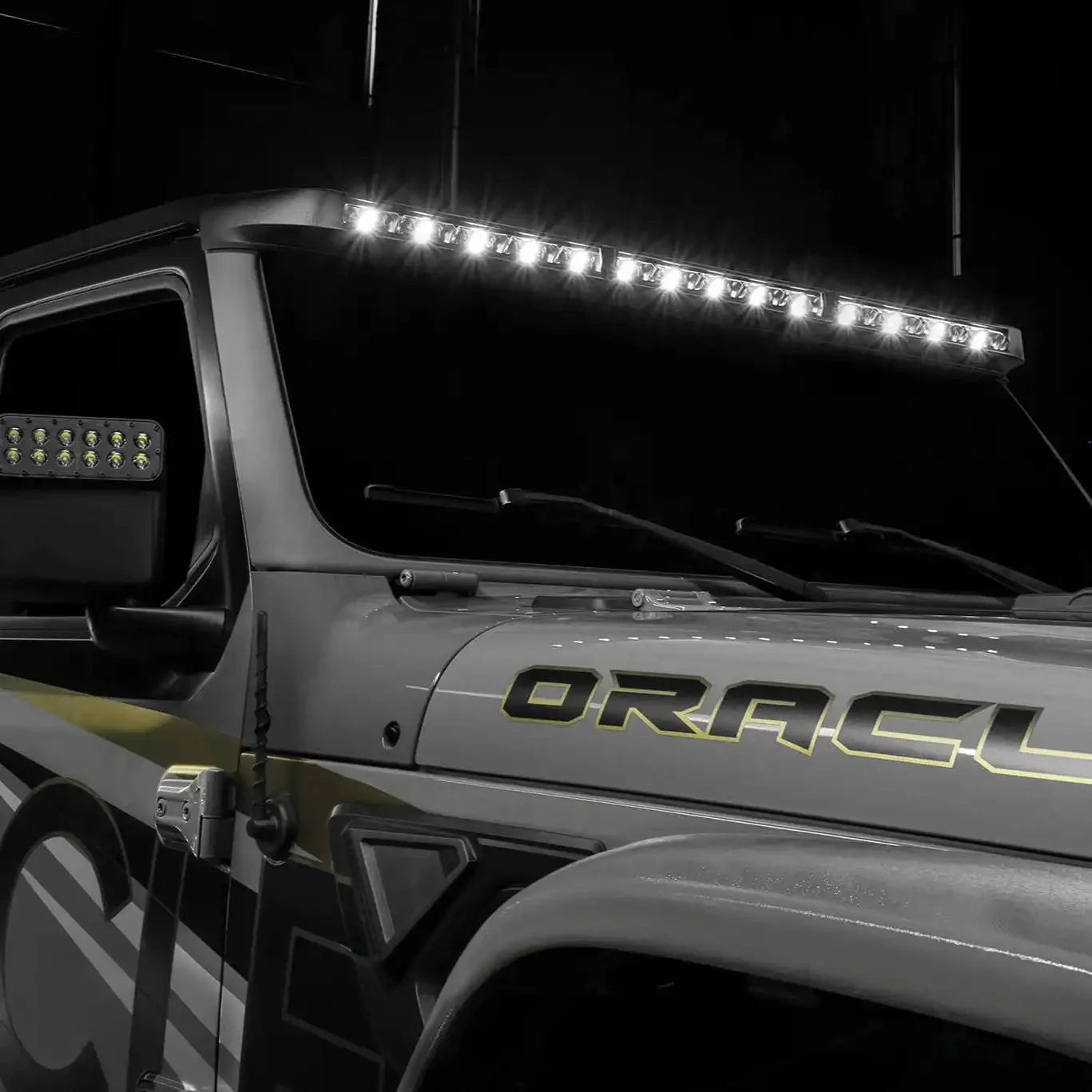 Jeep JL/JT Integrated Roof LED Light Bar | ORACLE 18,000 Lumens 240W