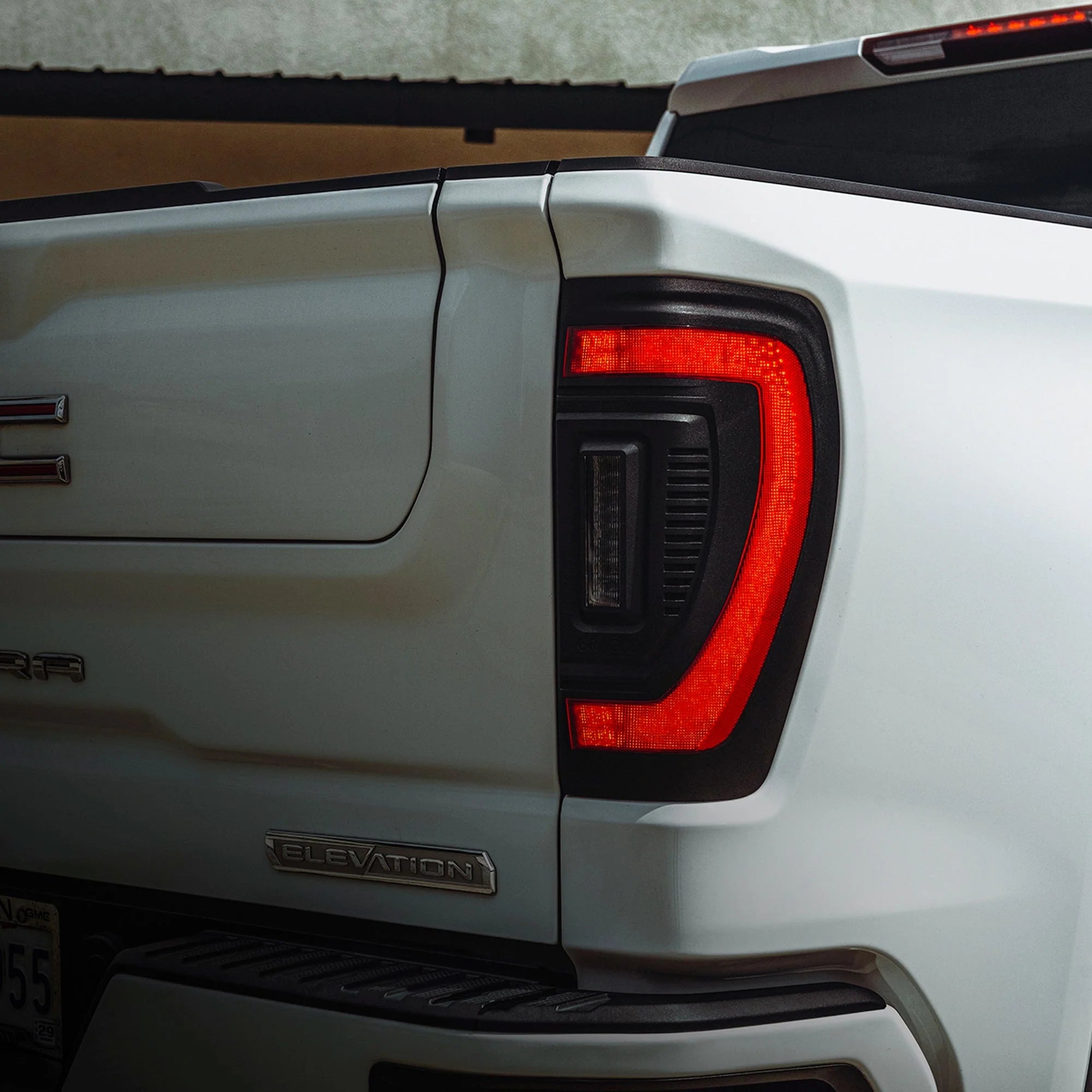 Flush Mount LED Tail Lights 2019-2026 GMC Sierra Sequential Turn Signals Halogen