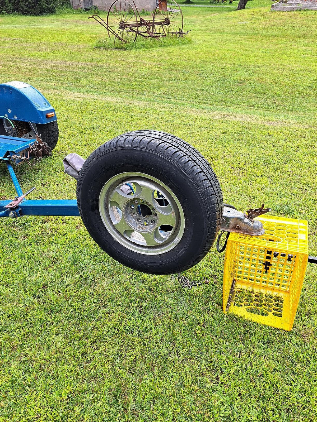 Trailer Spare Tire Side Mount Tire Carrier Wheel Holder Camper RV Boat Tire Rack