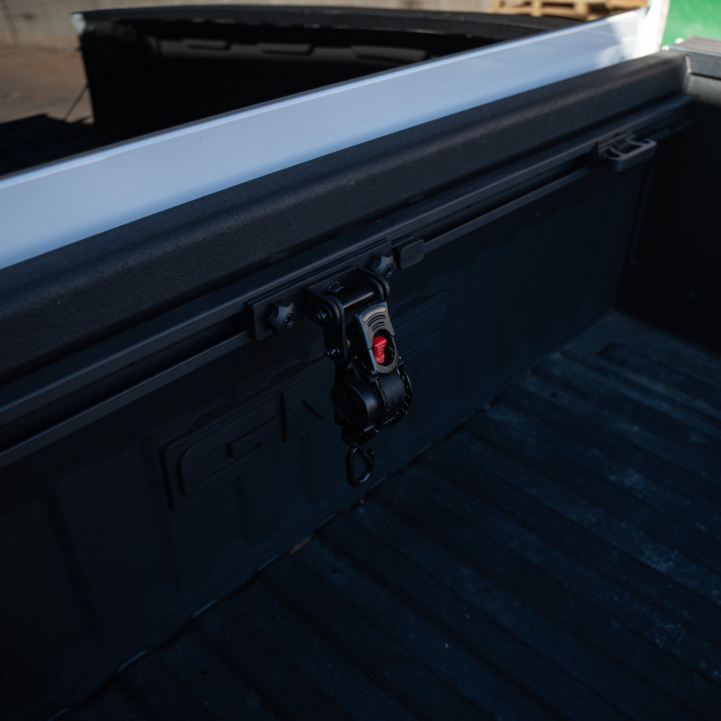 Integral Bulkhead Rail - Chevrolet & GMC 1500 & HD