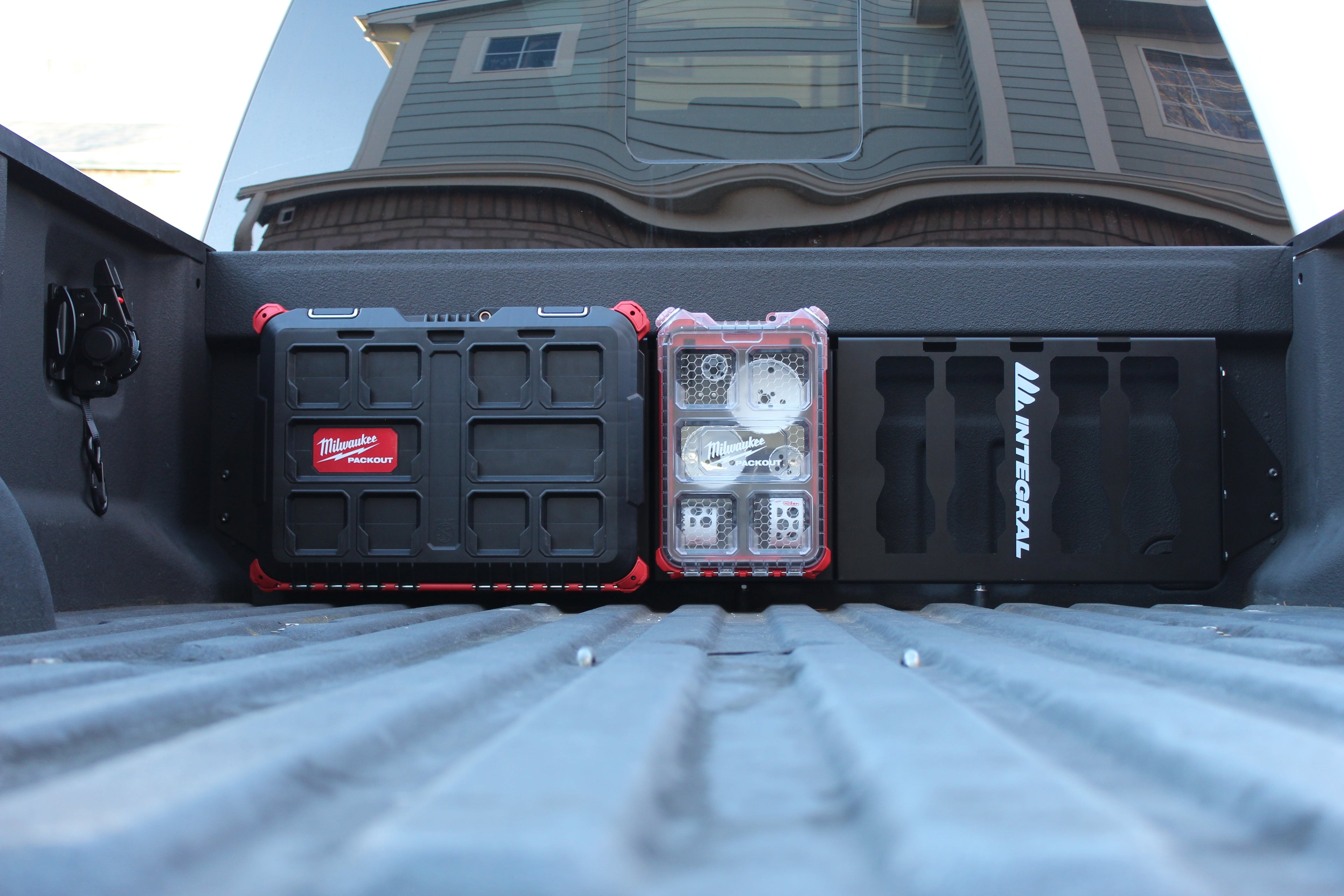 Integral Bulkhead Panel - Ford F150 & Raptor - 5.5' Bed (2015+)