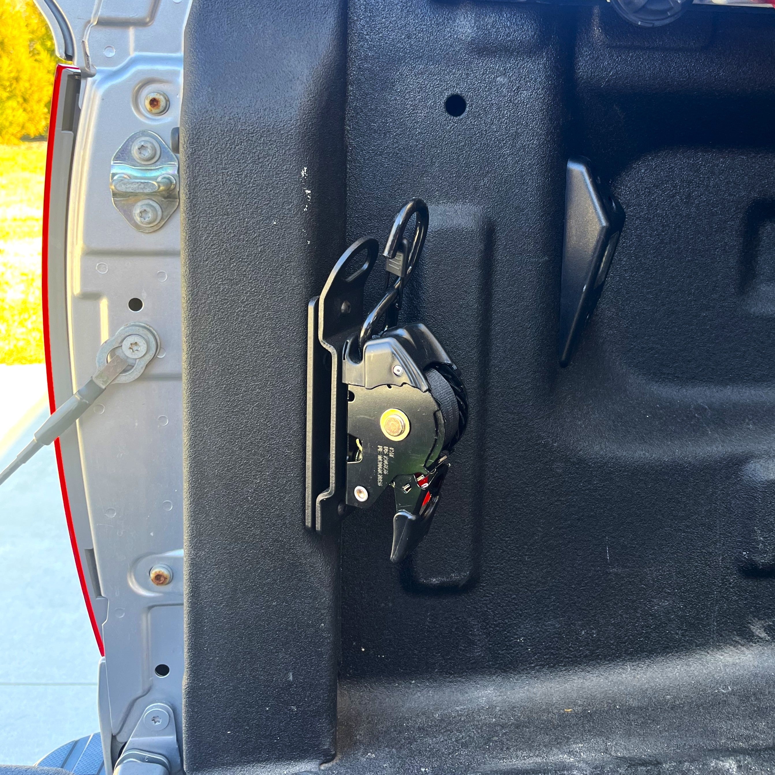 Integral Straps - Toyota Tundra (2007+)