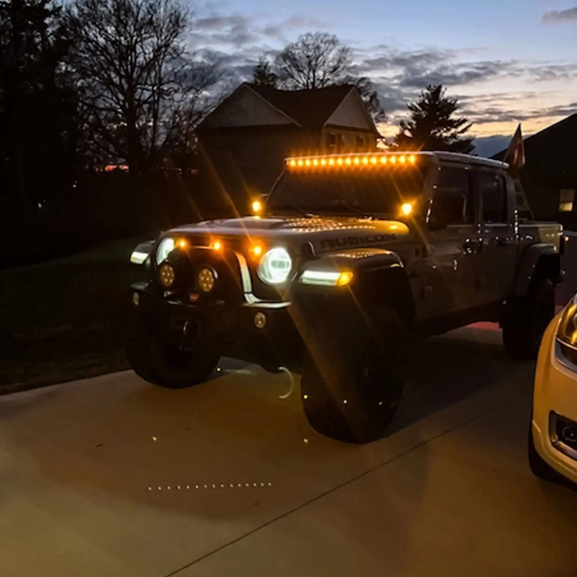Jeep JL/JT Integrated Roof LED Light Bar | ORACLE 18,000 Lumens 240W