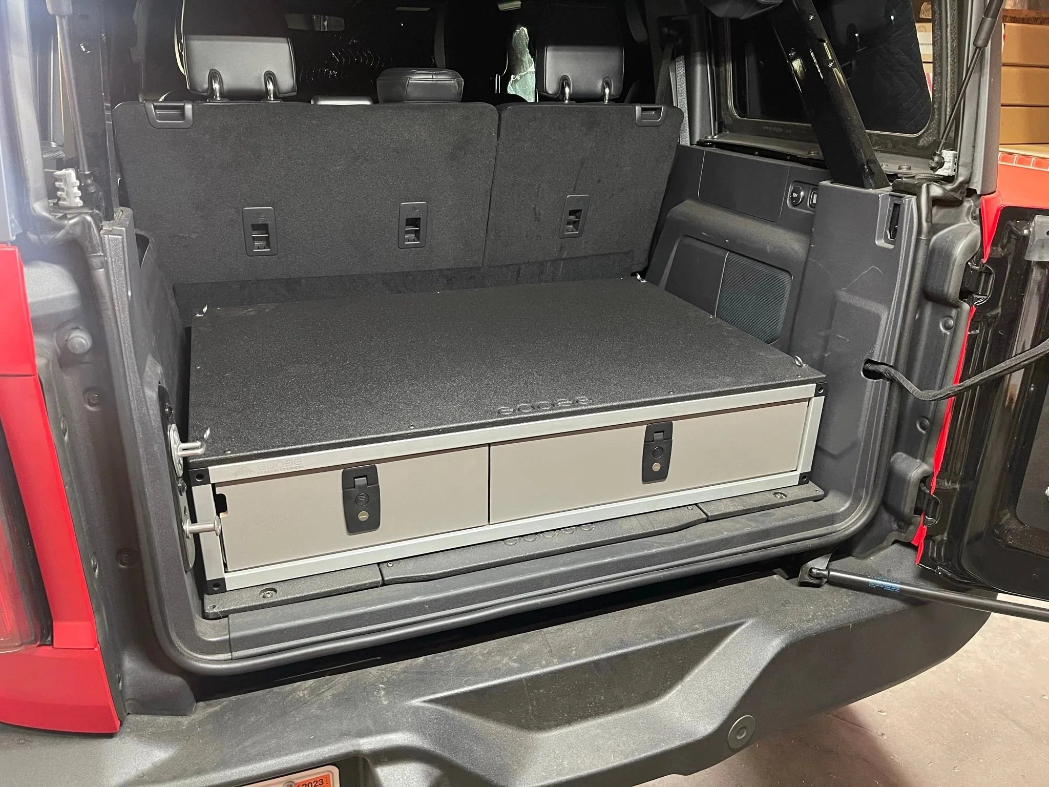 Ford - Bronco - 2021-Present - 6th Gen - 4 Door - Explore Series -  Side x Side Module - 41 3/8" Wide x 28" Depth
