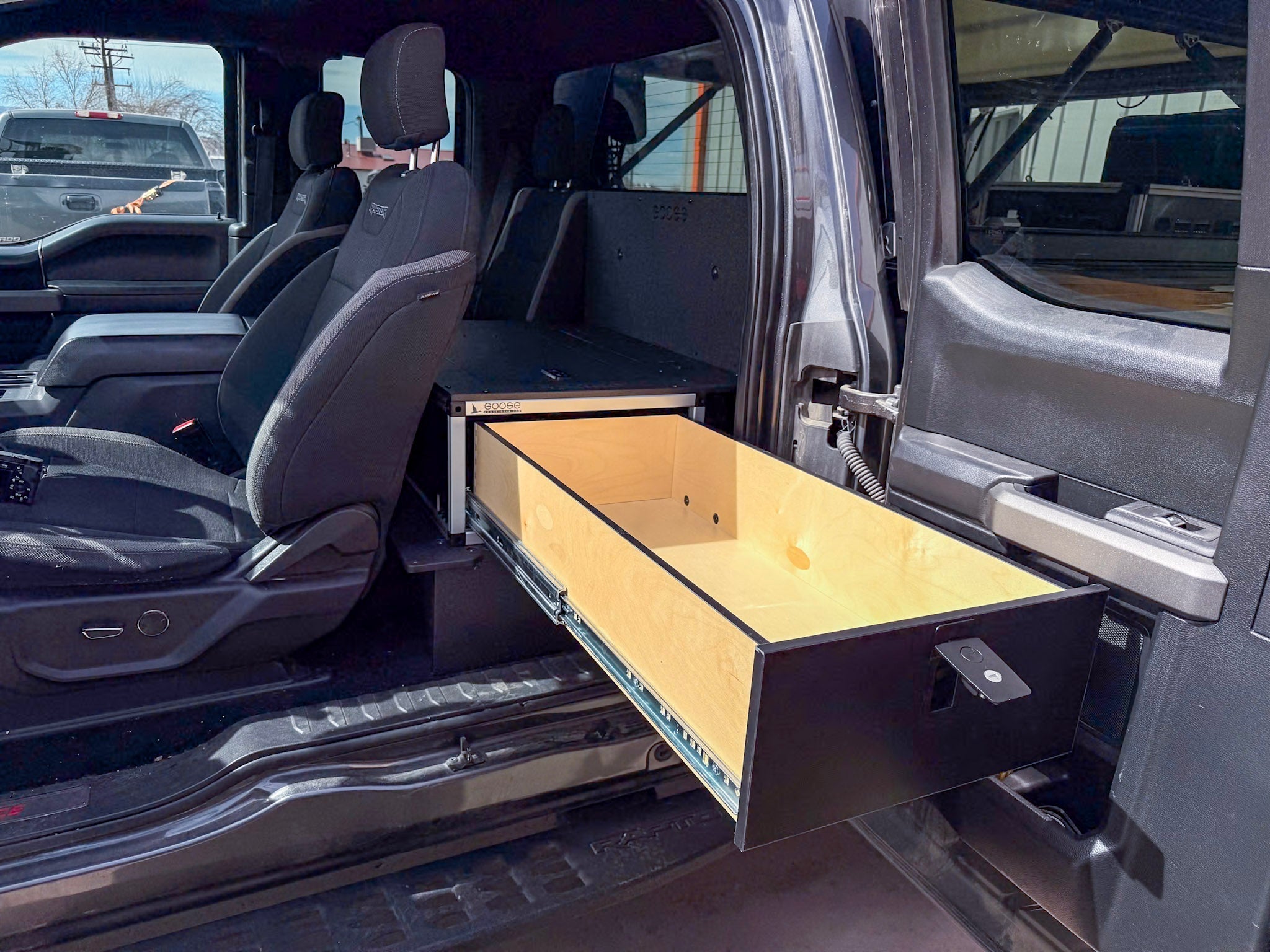 Ford - F150 - 2015-Present -Super Cab - W/O center B&O Subwoofer - Single Drawer Module