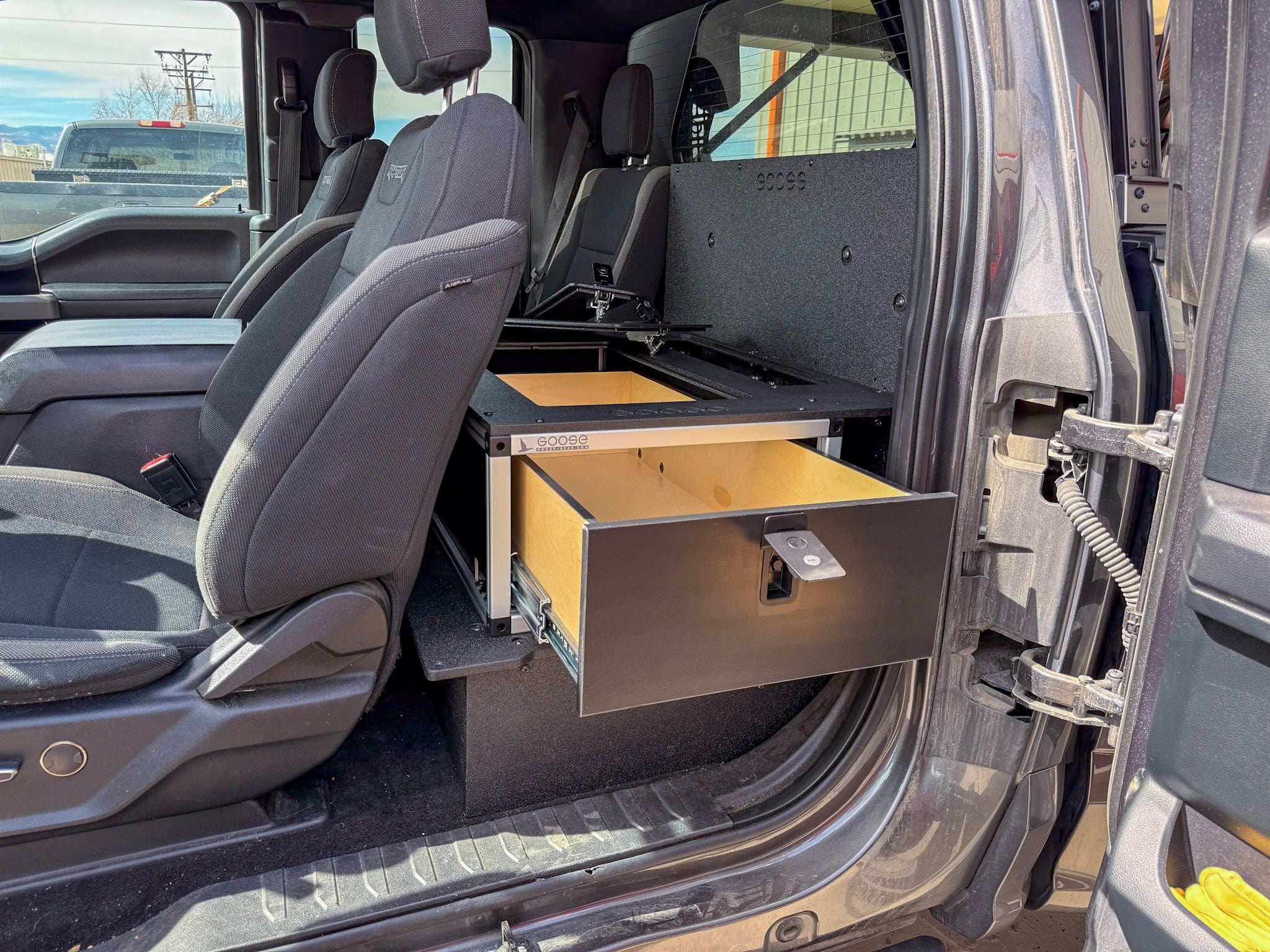 Ford - F150 - 2015-Present -Super Cab - W/O center B&O Subwoofer - Single Drawer Module