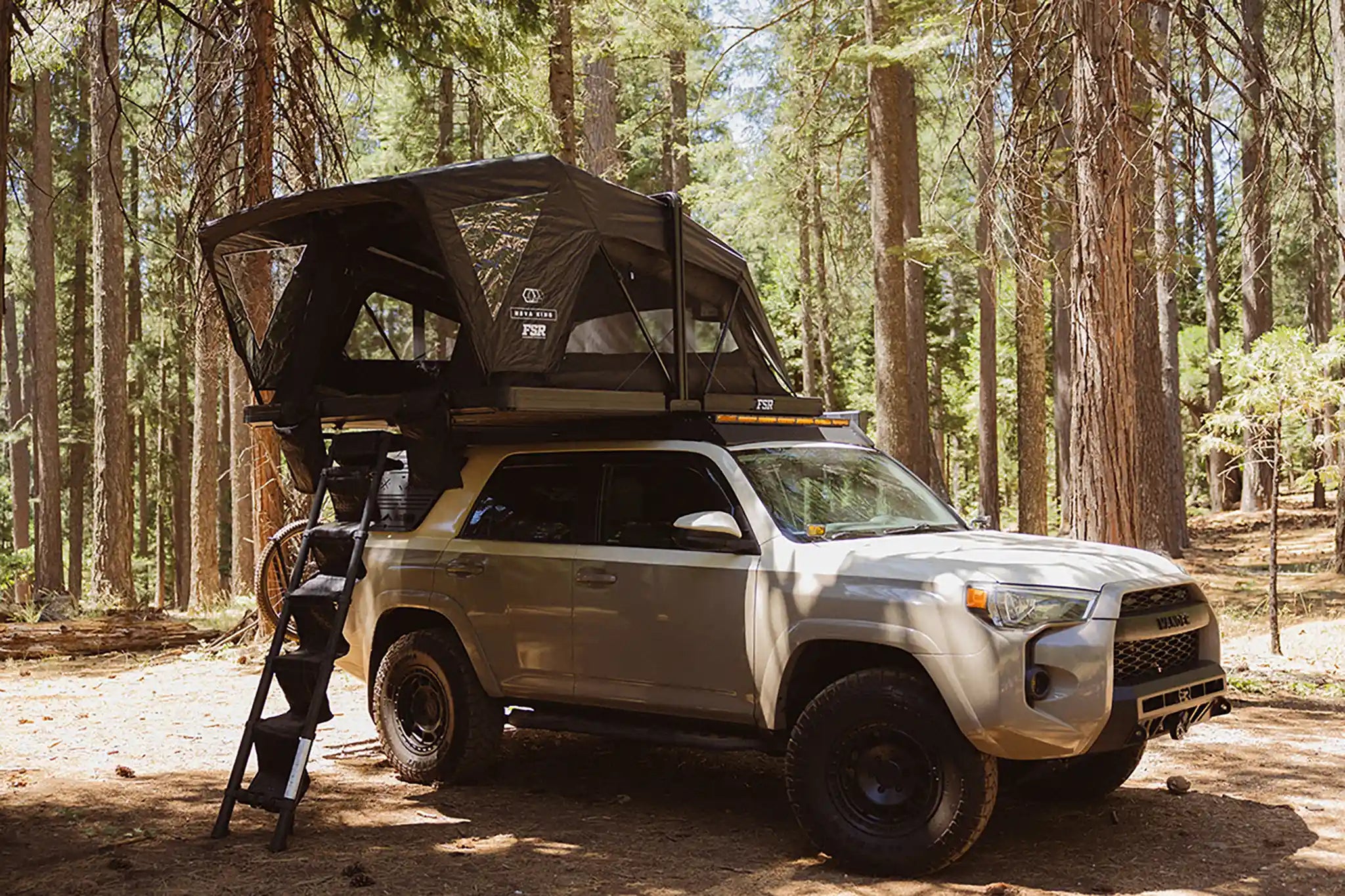Free Spirit Recreation Nova King - Rooftop Tent