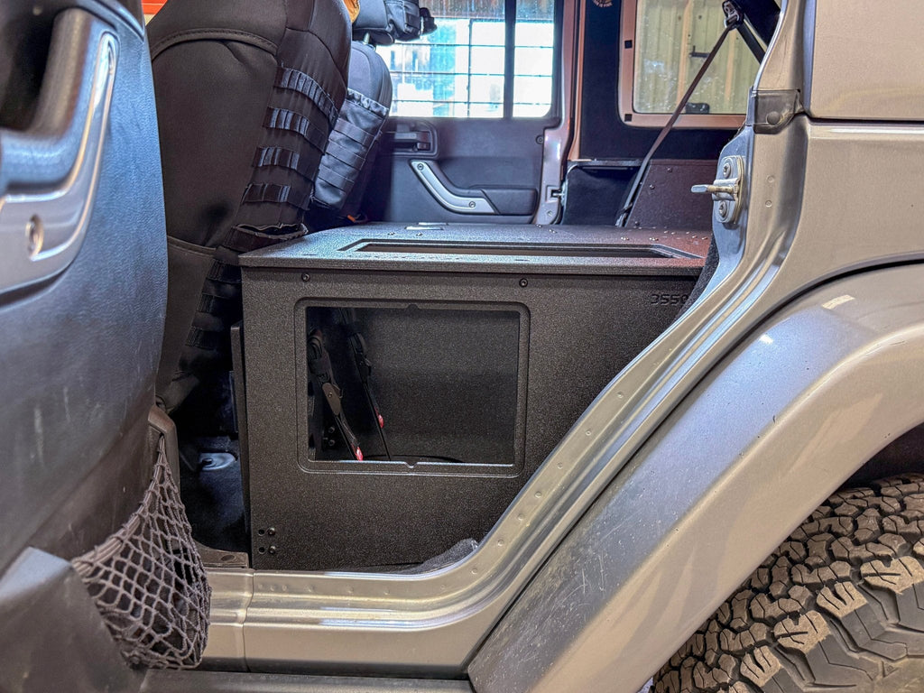 Jeep - Wrangler - 2007-2018 - JKU - 4 Door - Explore Series - Seat Delete Plate System - Second Row - Module Based - 8" Module