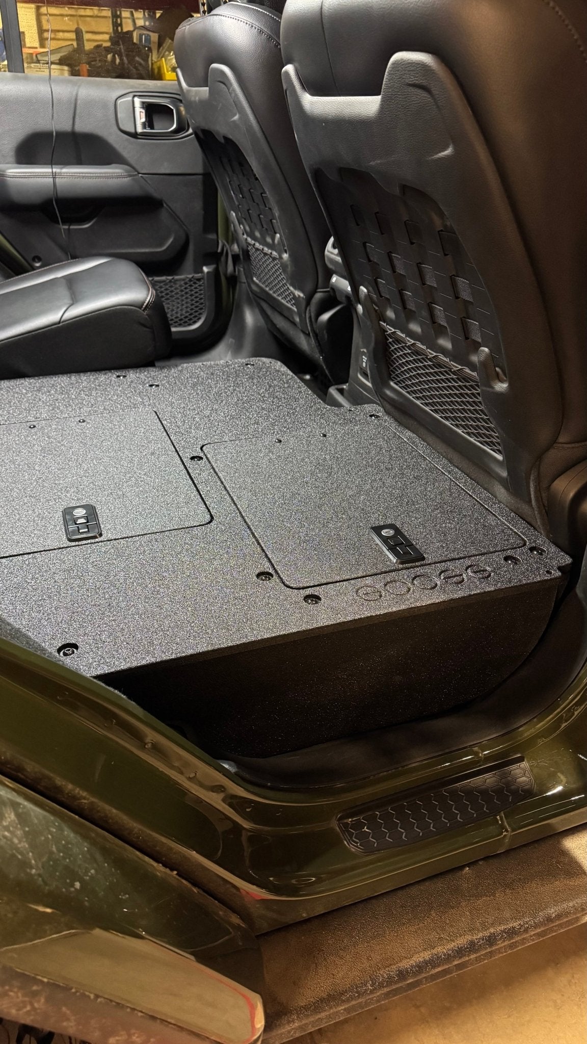 Jeep Wrangler 2018-2023 JLU 4 Door - Second Row Seat Delete Plate System - V2