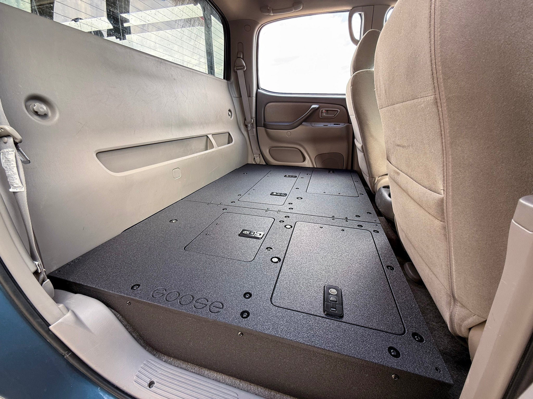 Toyota Tundra - 2000-2006 1st Gen - Double Cab - Second Row Seat Delete Plate System