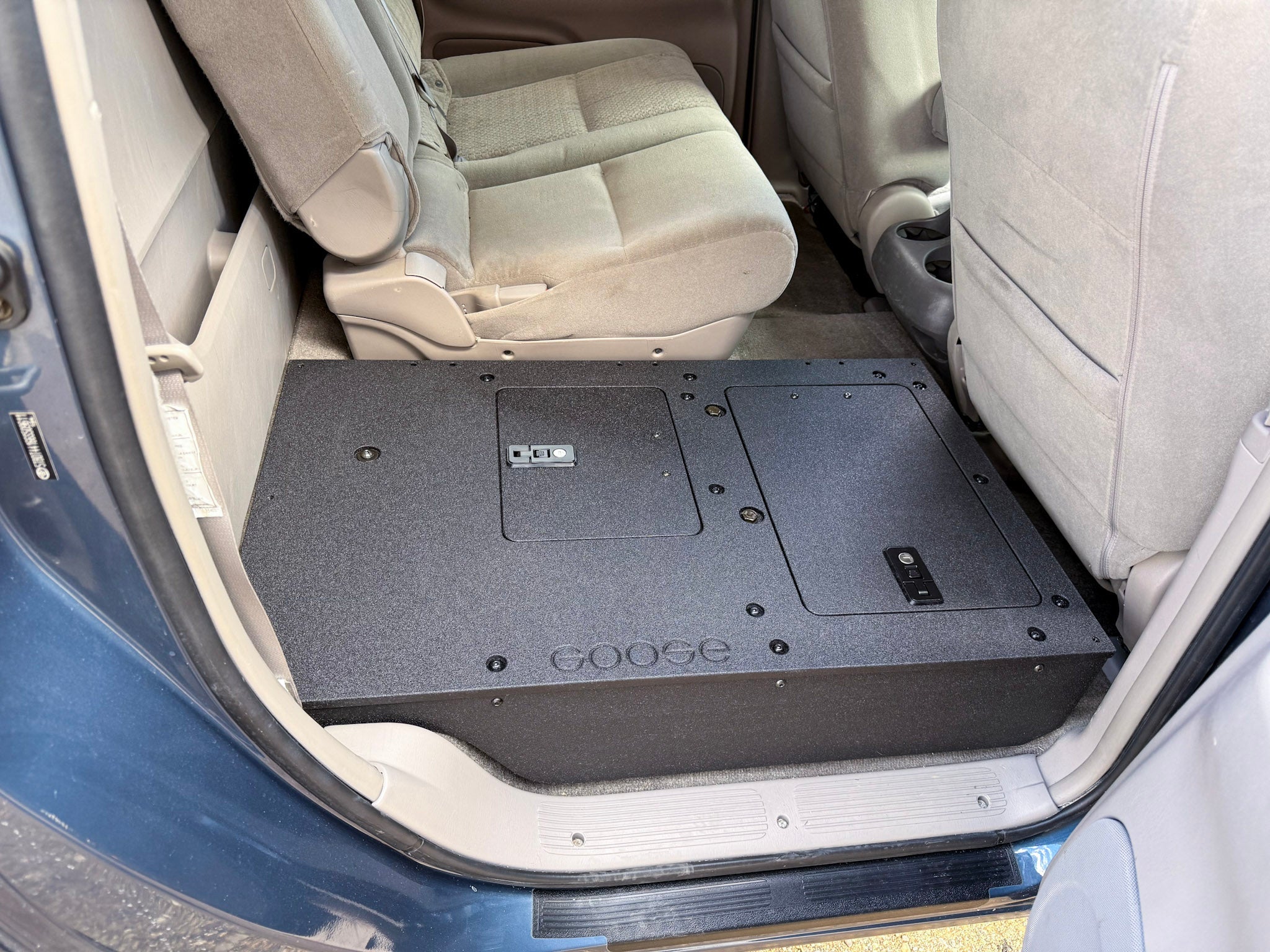 Toyota Tundra - 2000-2006 1st Gen - Double Cab - Second Row Seat Delete Plate System